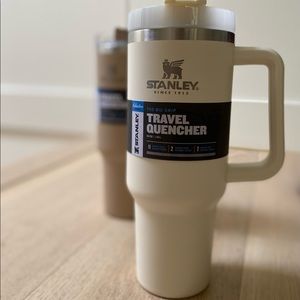 Stanley Adventure Travel Quencher Tumbler 40oz
